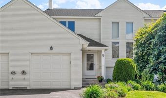 96 Nipmuc Trl B, North Providence, RI 02904