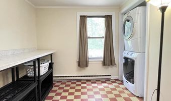 45 Seaview Ter, Belfast, ME 04915