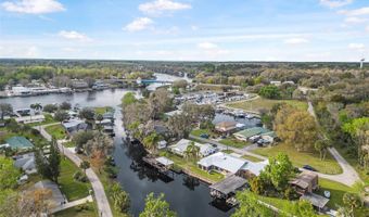 1511 RIVEREDGE Ct, Astor, FL 32102