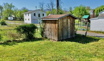 127 Calhoun St, Alderson, WV 24910