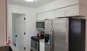 909 W CIRCLE St, Avon Park, FL 33825