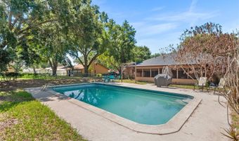 905 VAN Dr, Auburndale, FL 33823
