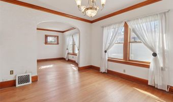 418 SE Grant St, Ankeny, IA 50021