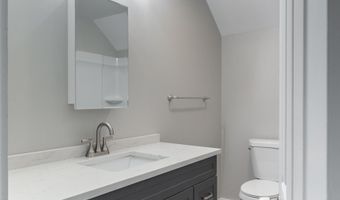 33 Prince St, Bristol, CT 06010