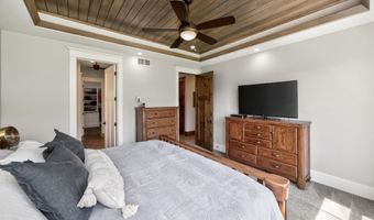 24913 Covenant Ln, Adel, IA 50003