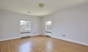 5135 MASSACHUSETTS Ave, Bethesda, MD 20816