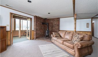 596 E 1732 Rd, Baldwin City, KS 66006