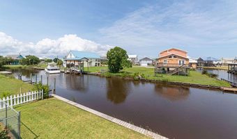 11088 Tahiti St, Bay St. Louis, MS 39520