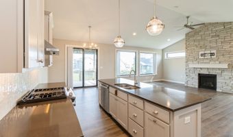 1809 12th St SE, Altoona, IA 50009