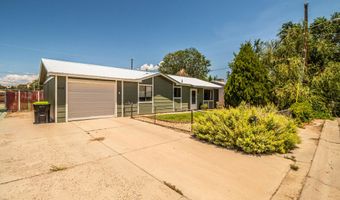 612 HONEYLOCUST St, Bloomfield, NM 87413