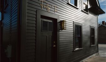 42 Marlborough St, East Greenwich, RI 02818