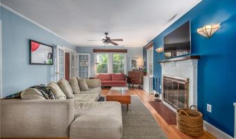 15 Wheeler Ave, Cranston, RI 02905