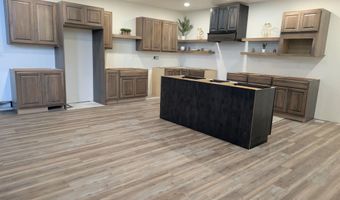 38515 129th St, Aberdeen, SD 57401