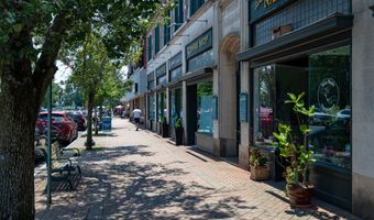 49 Rose St APT 109, Branford, CT 06405