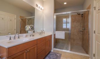 31 GARDEN Path, Barnegat, NJ 08005