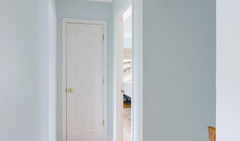 211 Oak St, Bath, ME 04530