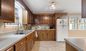 220 Benefield Dr, Attalla, AL 35954