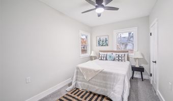 212 Nile Kinnick Dr N, Adel, IA 50003