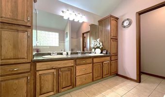 13272 Maple Rdg, Alden, NY 14004