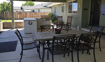 670 Hunter Park Way, Fallon, NV 89406