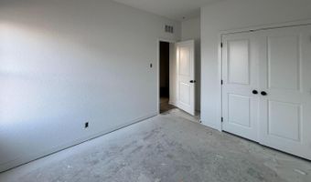 10915 Bop Ln, Adkins, TX 78101