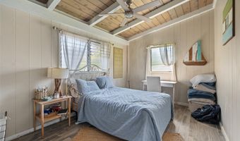 889 Alahaki St, Kailua, HI 96734