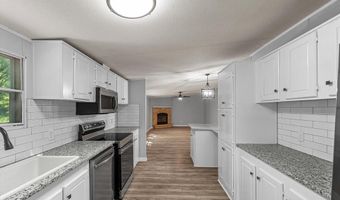 2174 Twin Lake Rd, Benton, LA 71006