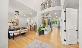 1418 W Maude Ave, Arlington Heights, IL 60004