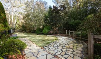 150 Walton Creek Rd, Athens, GA 30607