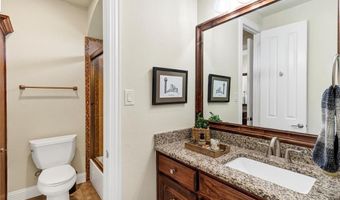 105 Parc Oaks Dr, Aledo, TX 76008