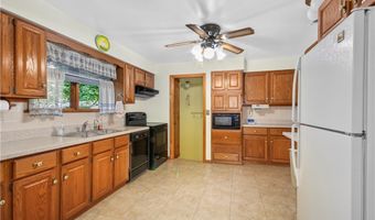2494 Ardenwood Pl, Austintown, OH 44515