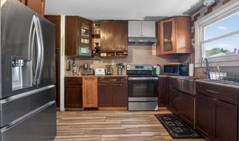 726 PLUMTREE Ln, Claymont, DE 19703