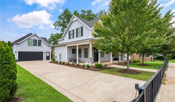448 SW C St, Bentonville, AR 72712