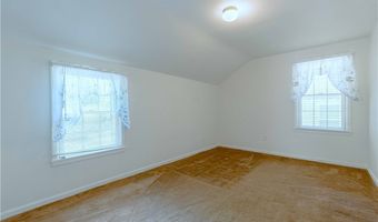 868 Davies Ave, Akron, OH 44306