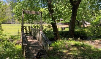 136 Gibson Rd, Andrews, NC 28901
