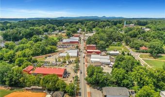 372 Conifer Ln, Ball Ground, GA 30107