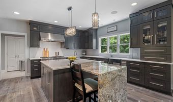 1977 Emerald Glen Ct NE, Ada, MI 49301