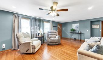 140 Haussauer Rd, Amherst, NY 14068