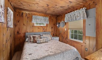 36 Elm St, Alton, NH 03810