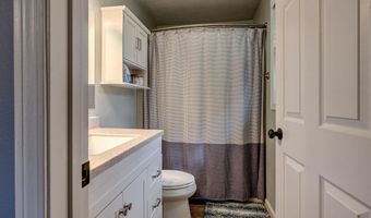 1002 S COVENANT Ln, Appleton, WI 54915