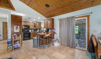 22783 Lawrence 1210, Aurora, MO 65605