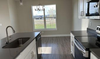 5580 TRUEMAN Unit F, Chubbuck, ID 83202