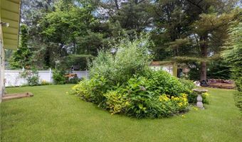 108 Steamboat St, Jamestown, RI 02835