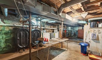 28 Chapel St, Augusta, ME 04330