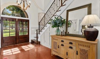 210 Butler Hill Rd, Benton, LA 71006