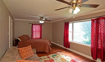 162 N Monroe St, Alderson, WV 24910