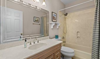 915 Timber Glen Ln, Ballwin, MO 63021