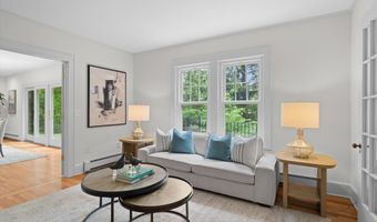 340 Orchard Hills Dr, Ann Arbor, MI 48104