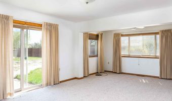 303 MESA Dr, Aztec, NM 87410