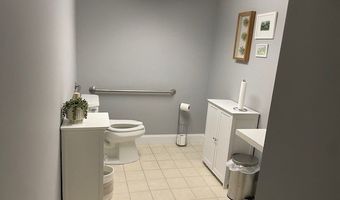166 N Main St, Andover, MA 01810